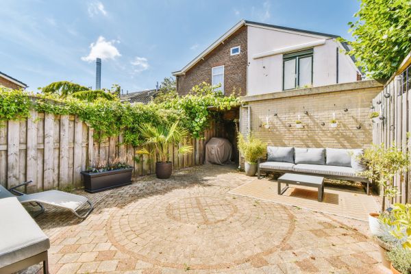 Cost of Courtyard Patio Service in Plainfield